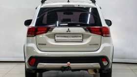 Mitsubishi Outlander 2015 г.в.