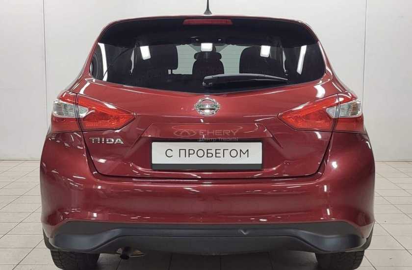 Nissan Tiida