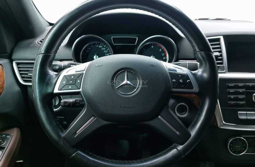 Mercedes-Benz M-Класс