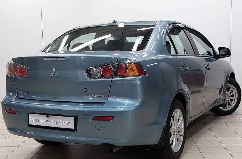 Mitsubishi Lancer