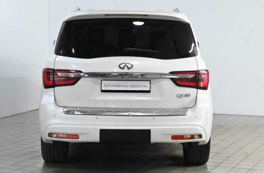 Infiniti QX80