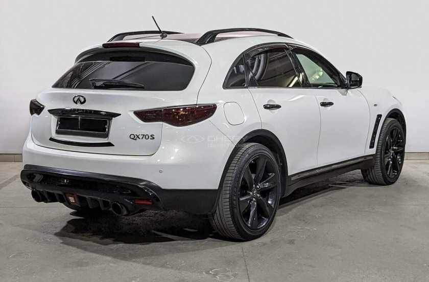 Infiniti QX70