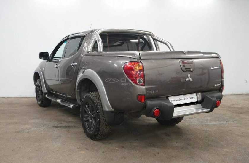 Mitsubishi L200