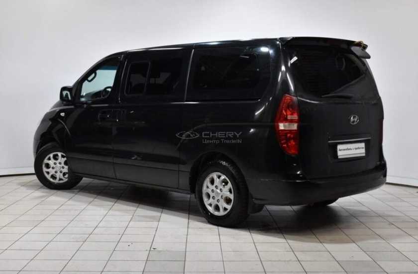 Hyundai Grand Starex