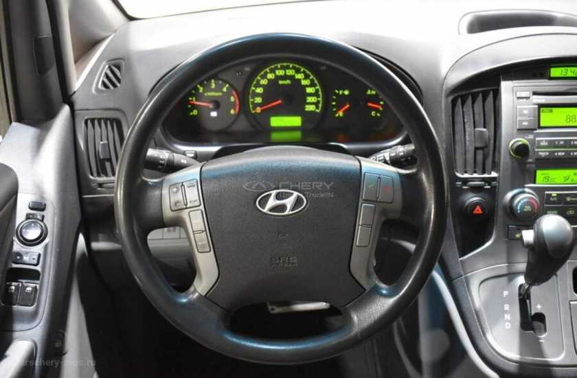 Hyundai Grand Starex