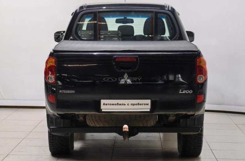 Mitsubishi L200